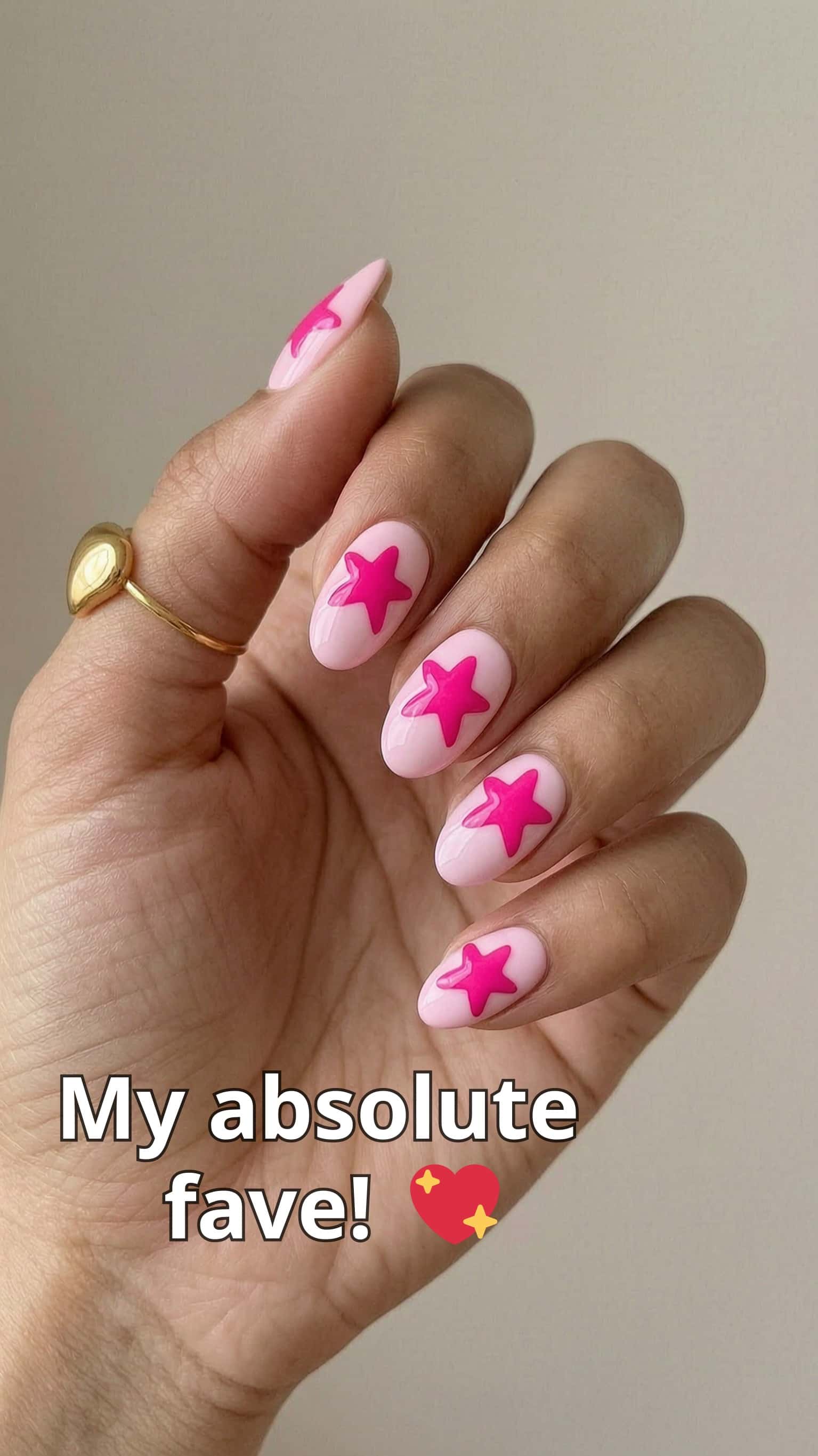 Minimalistic Summer Nail Inspo idea 5