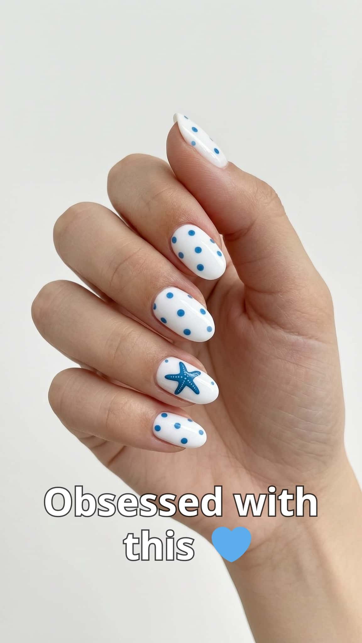 Minimalistic Summer Nail Inspo idea 2