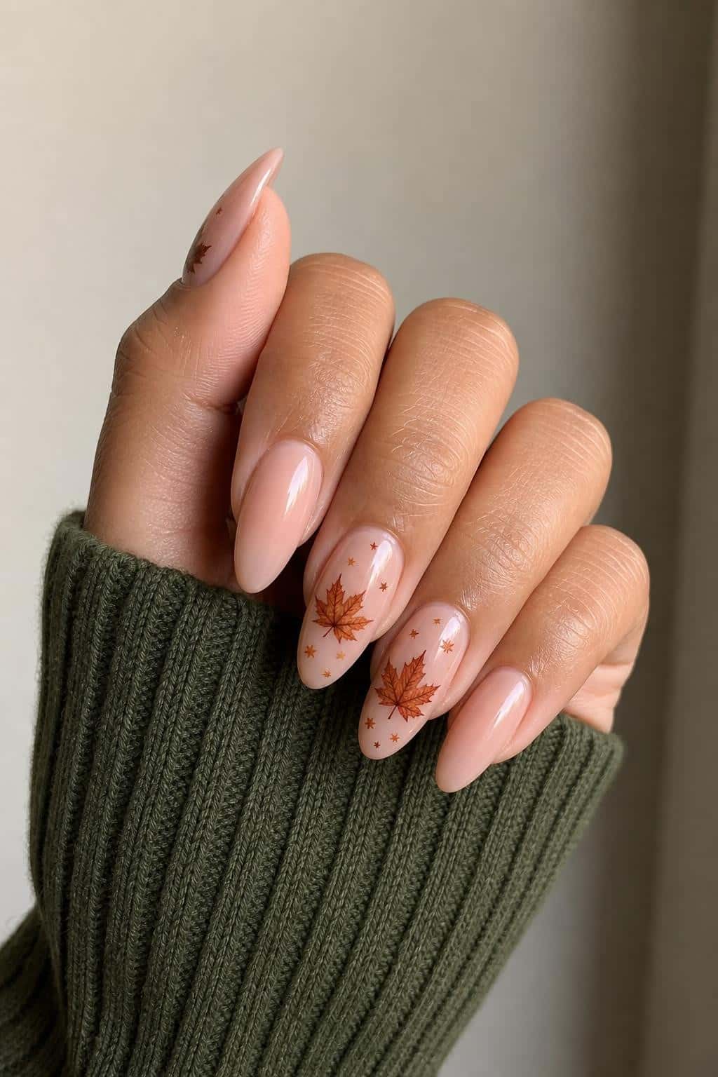 13 fall nail ideas on manicured hands, tagged fall nails, autumn nails, fallfashion.